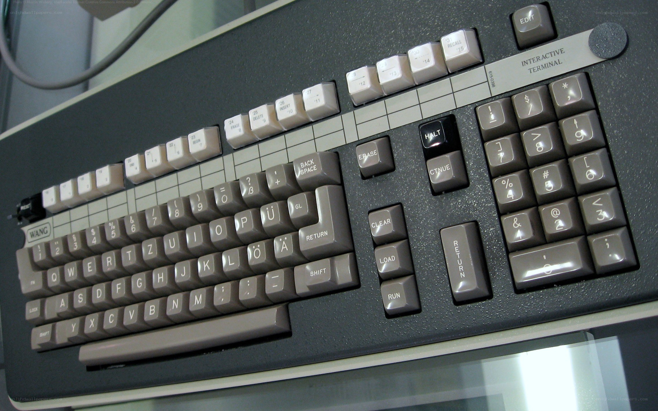 vintage computer keyboard