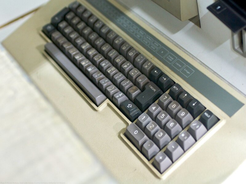 vintage computer keyboard