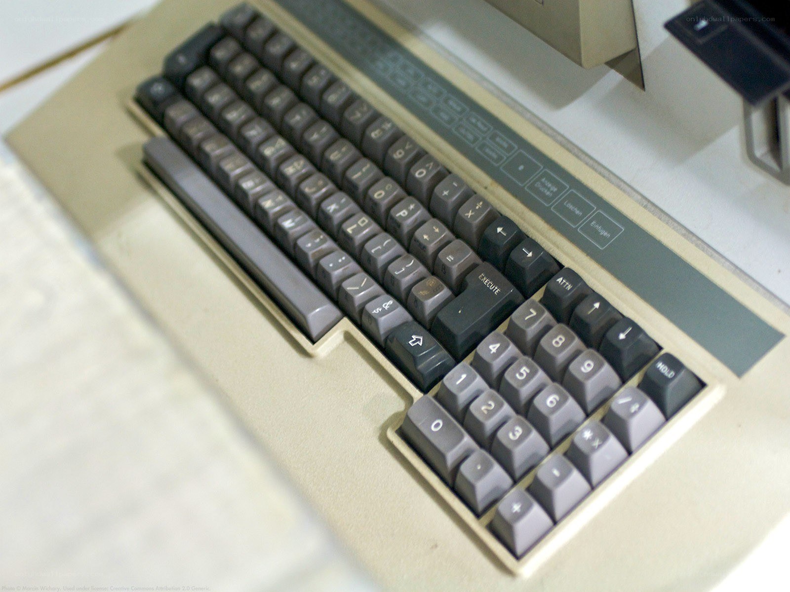 vintage computer keyboard