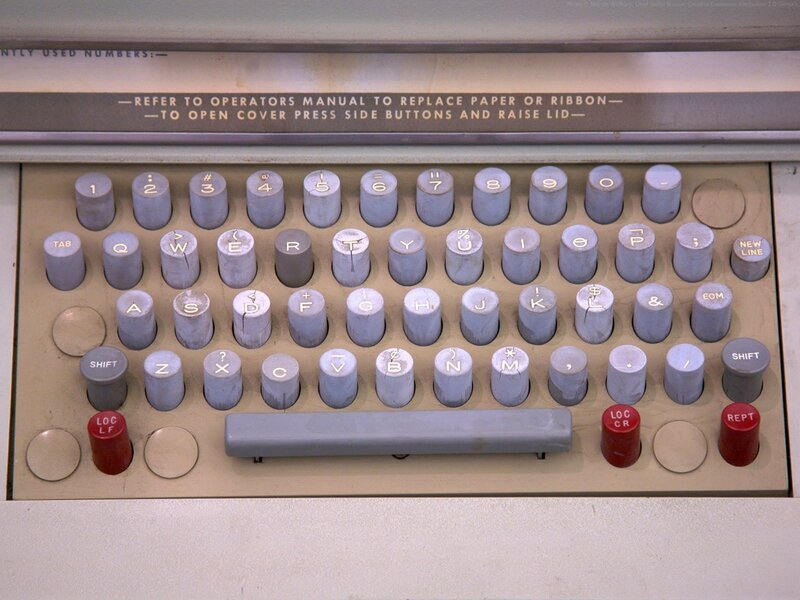 vintage computer keyboard