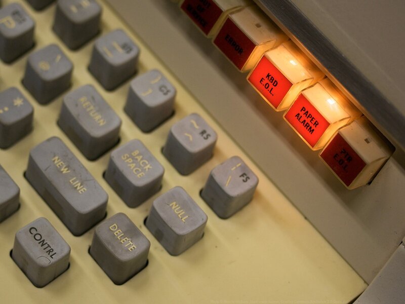 Vintage Computer Keyboard — Gray