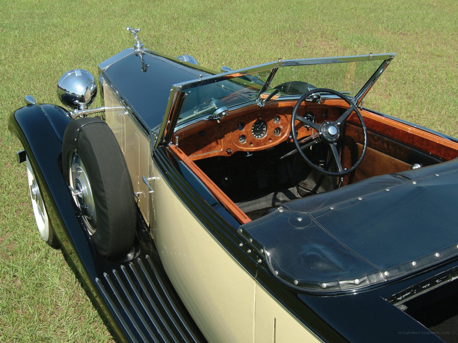 vintage convertible car