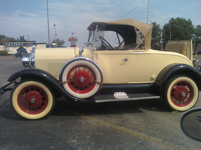 Vintage Convertible Car — Cream, Calm