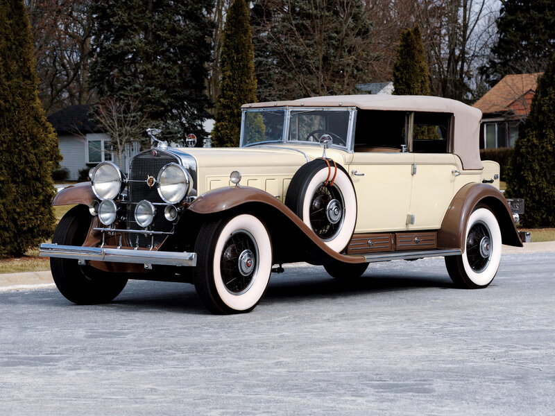 Vintage Convertible Car — Cream, Serene