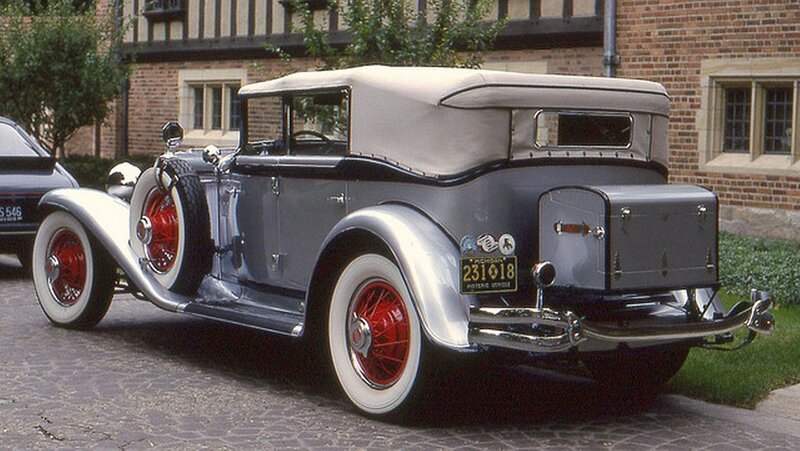 Vintage Convertible Car — Silver, Calm