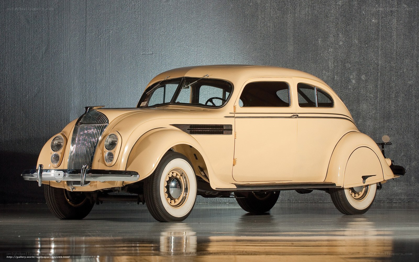 Vintage cream-colored car