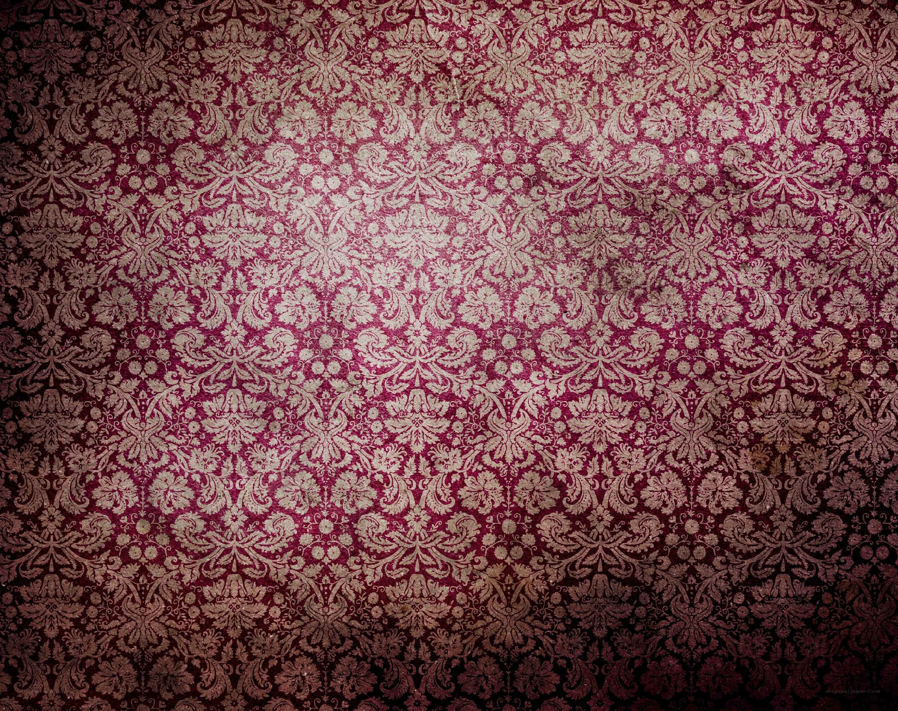 vintage damask wallpaper pattern