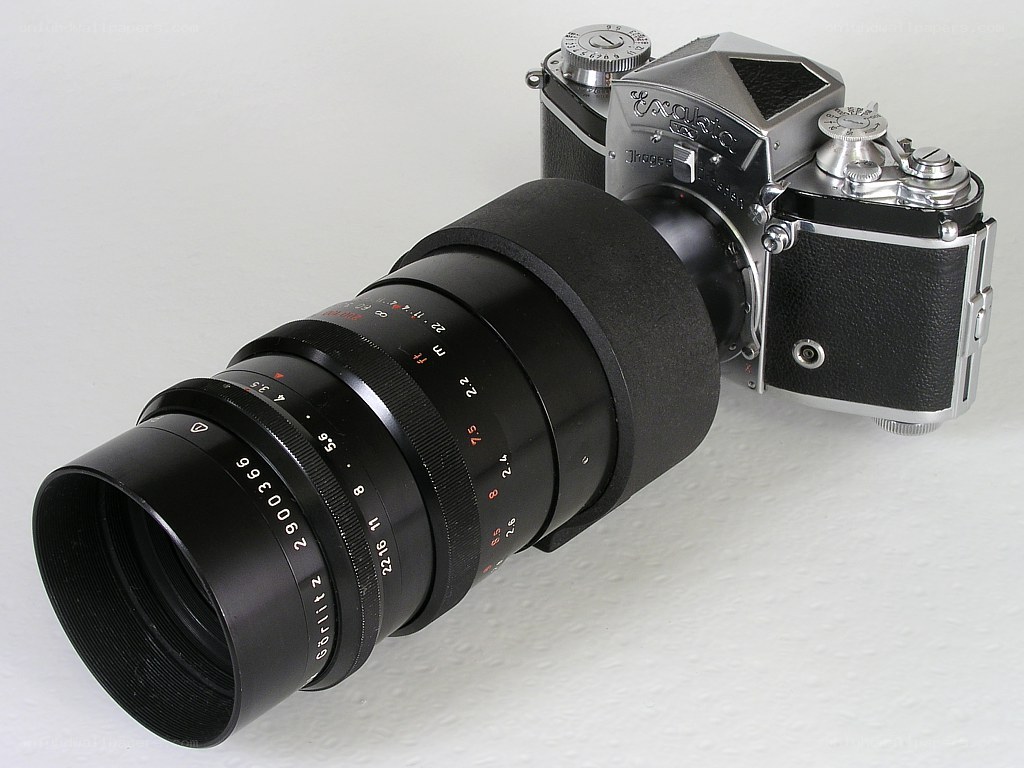 Vintage Exakta camera with lens