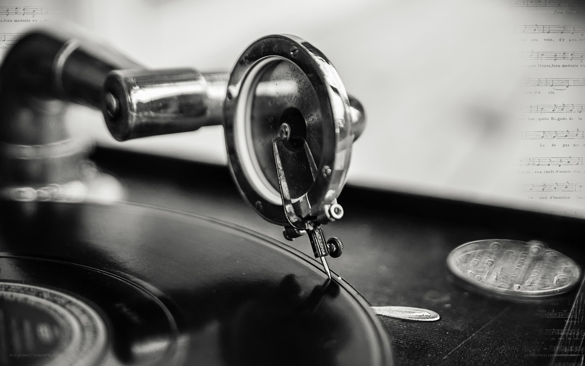 vintage gramophone playing music