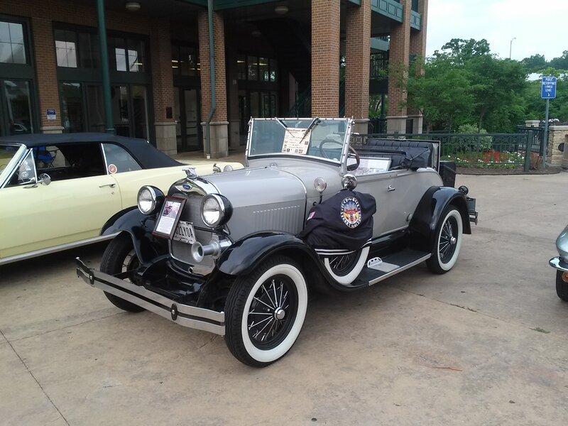 Vintage Gray Car — Calm