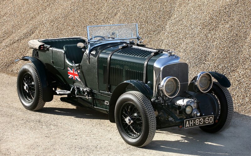 Vintage Green Car — Classic
