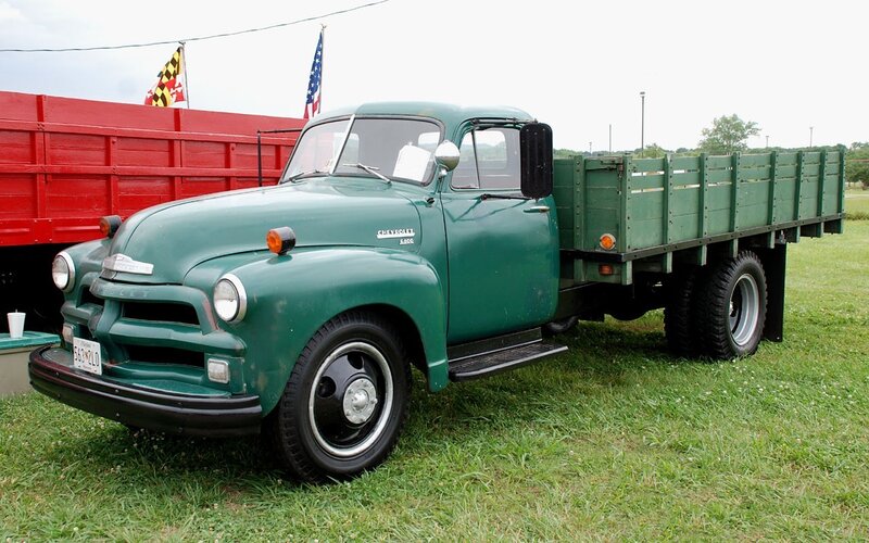 vintage green chevrolet truck