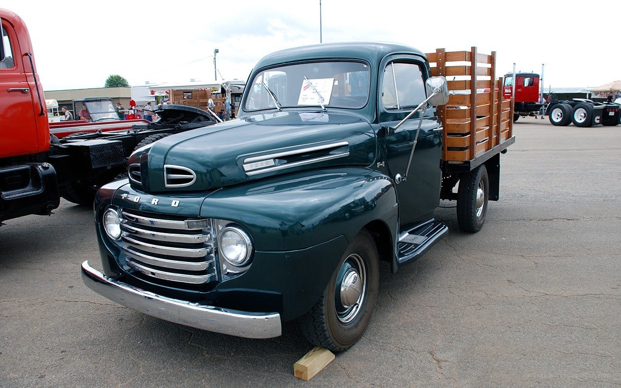 vintage green ford truck