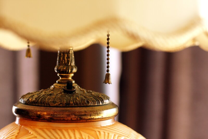 vintage lamp with pull chain