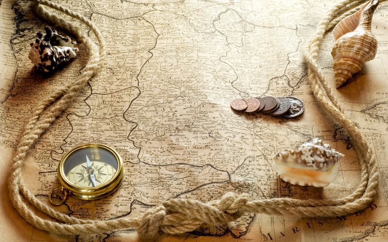 Vintage map with compass and shells