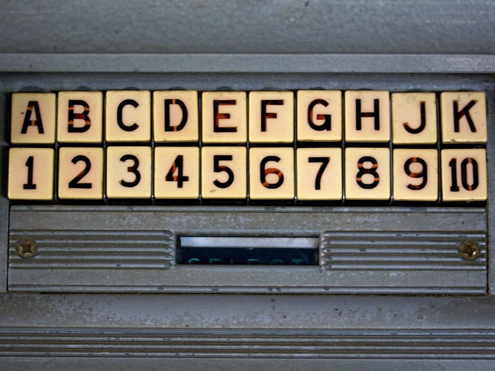 Vintage mechanical calculator display