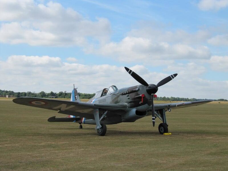 Vintage Military Aircraft — Green