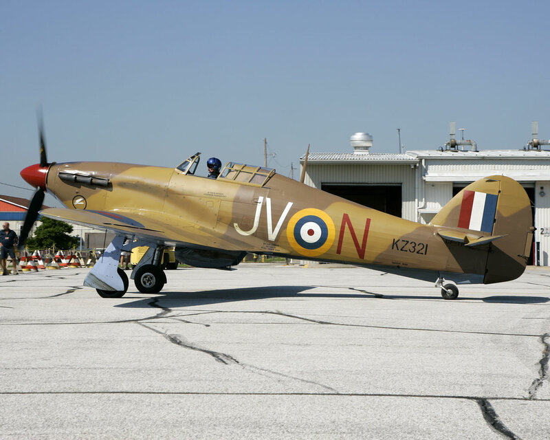 Vintage Military Airplane — Tan