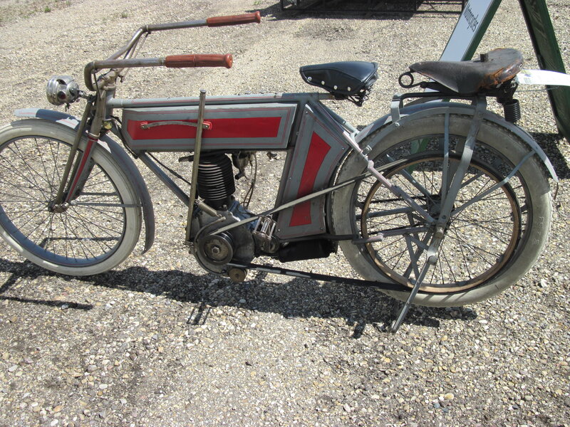 Vintage Motorcycle — Gray