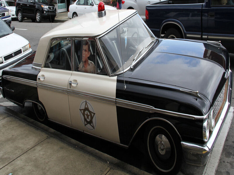 Vintage Police Car — Black, Calm