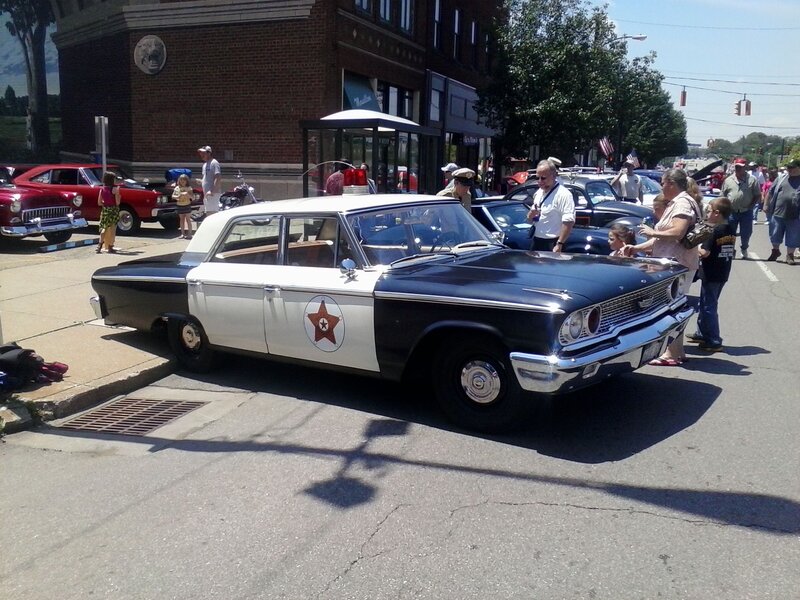 Vintage Police Car — Blue