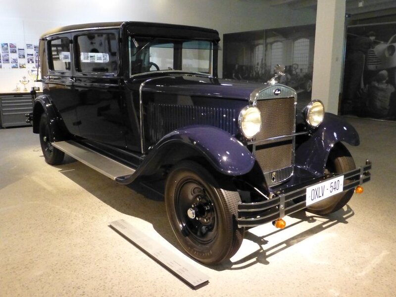 Vintage Purple Car — Neutral