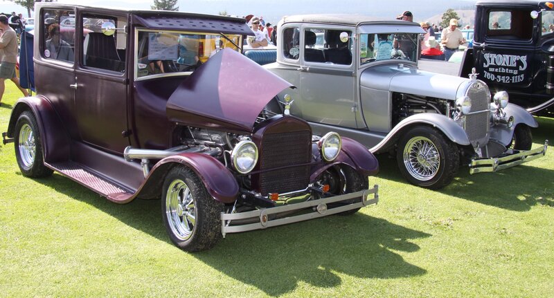 Vintage Purple Car — Outdoor