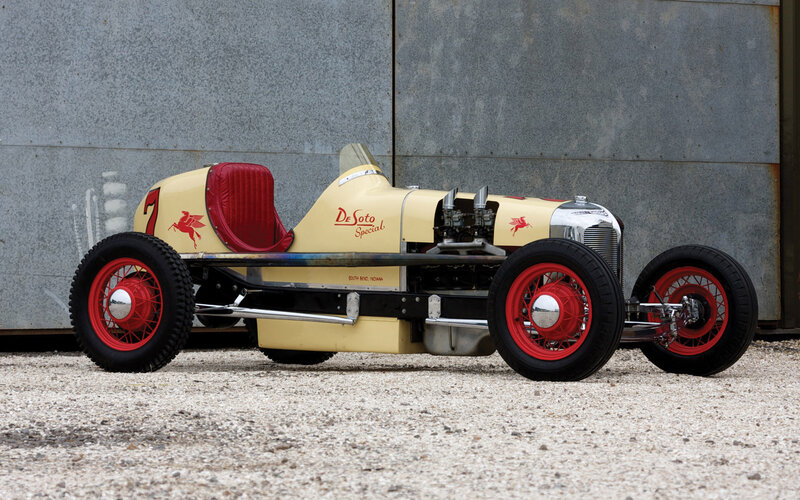 Vintage Race Car — Yellow, Retro