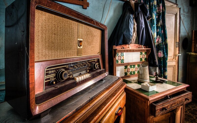Vintage Radio on Cabinet