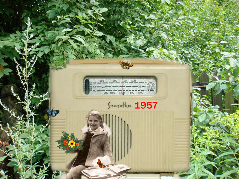 Vintage Radio with Photo