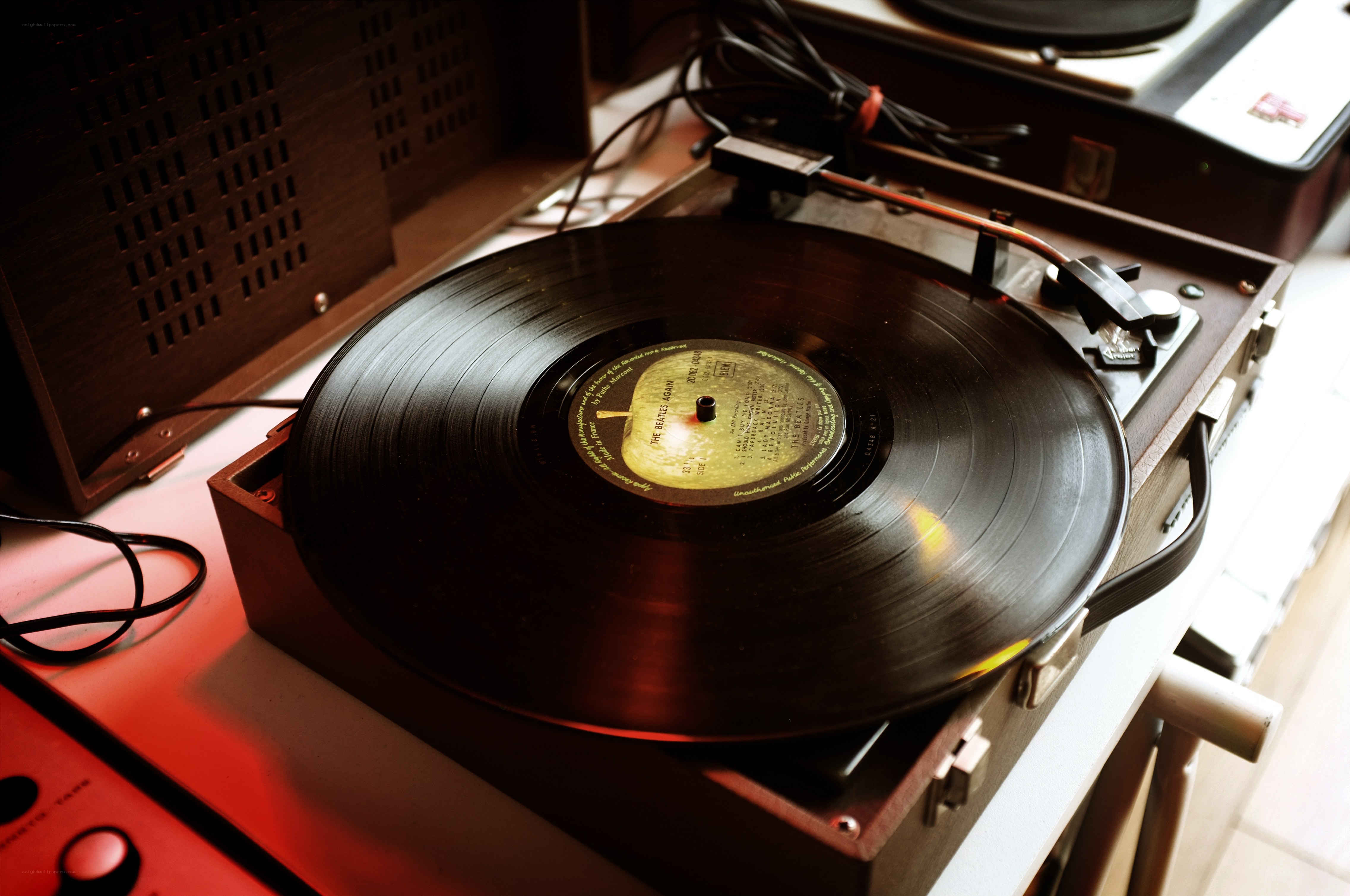 Vintage record player with vinyl