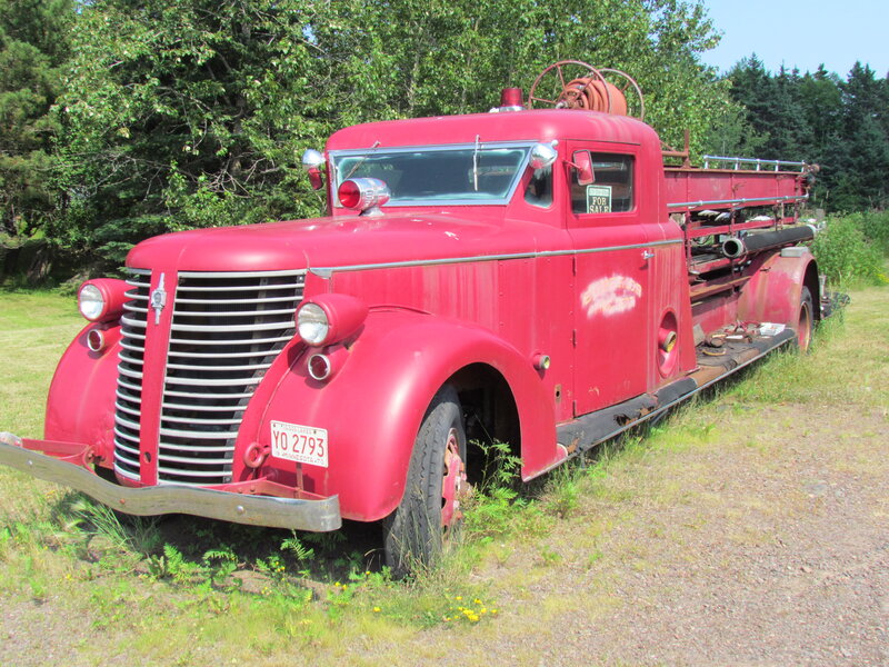 Vintage Red Fire Truck — Outdoor