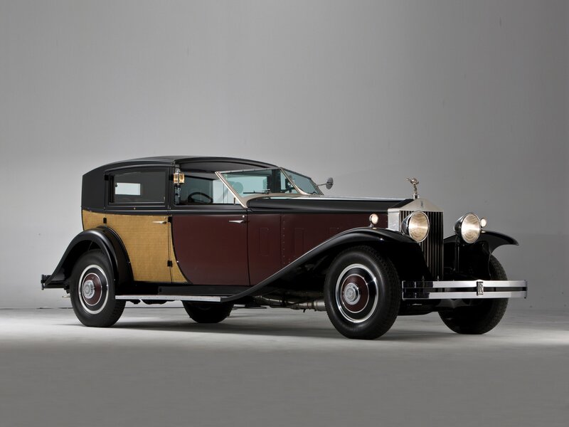 Vintage Rolls-Royce Car — Black, Classic, Photograph, Wood Paneling