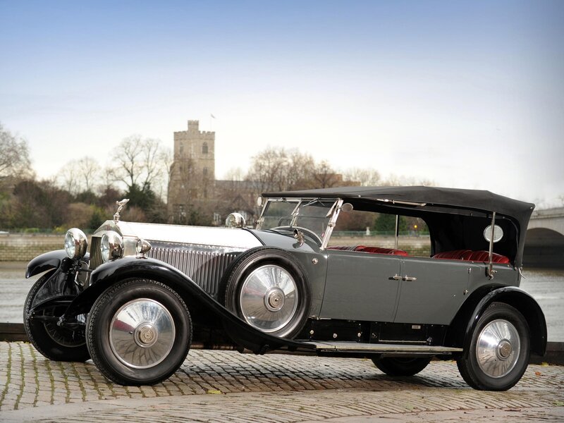 Vintage Rolls-Royce Car — Gray, Serene