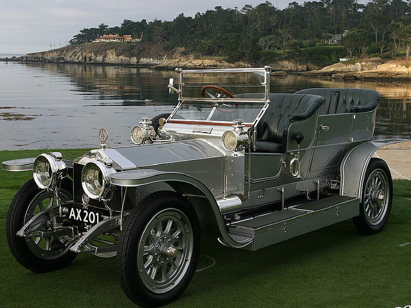 Vintage Rolls-Royce on the coast