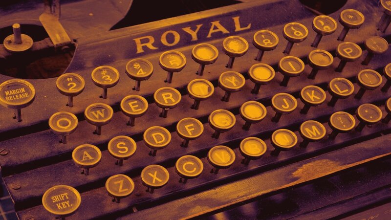 Vintage Royal Typewriter — Brown