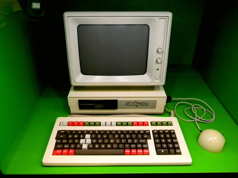 Vintage Smaky 100 computer