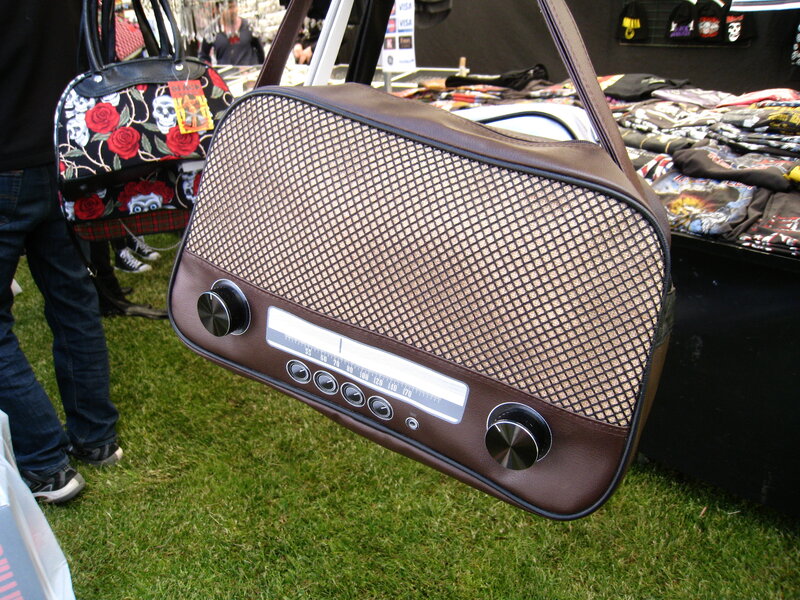 Vintage-style Radio Bag