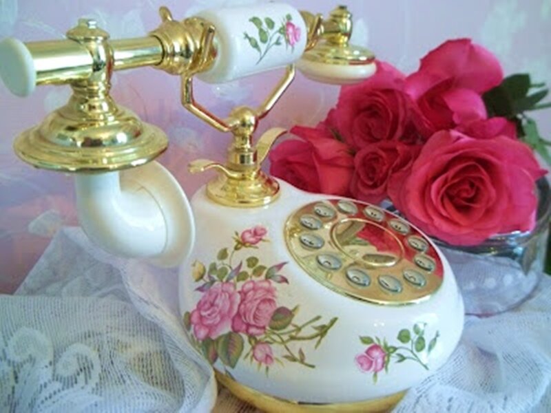 Vintage Telephone with Roses — White