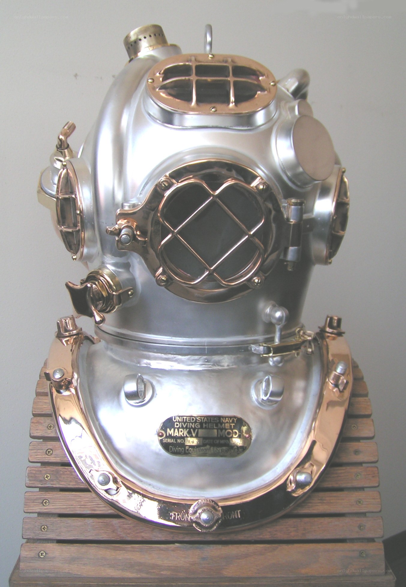 Vintage U.S. Navy diving helmet