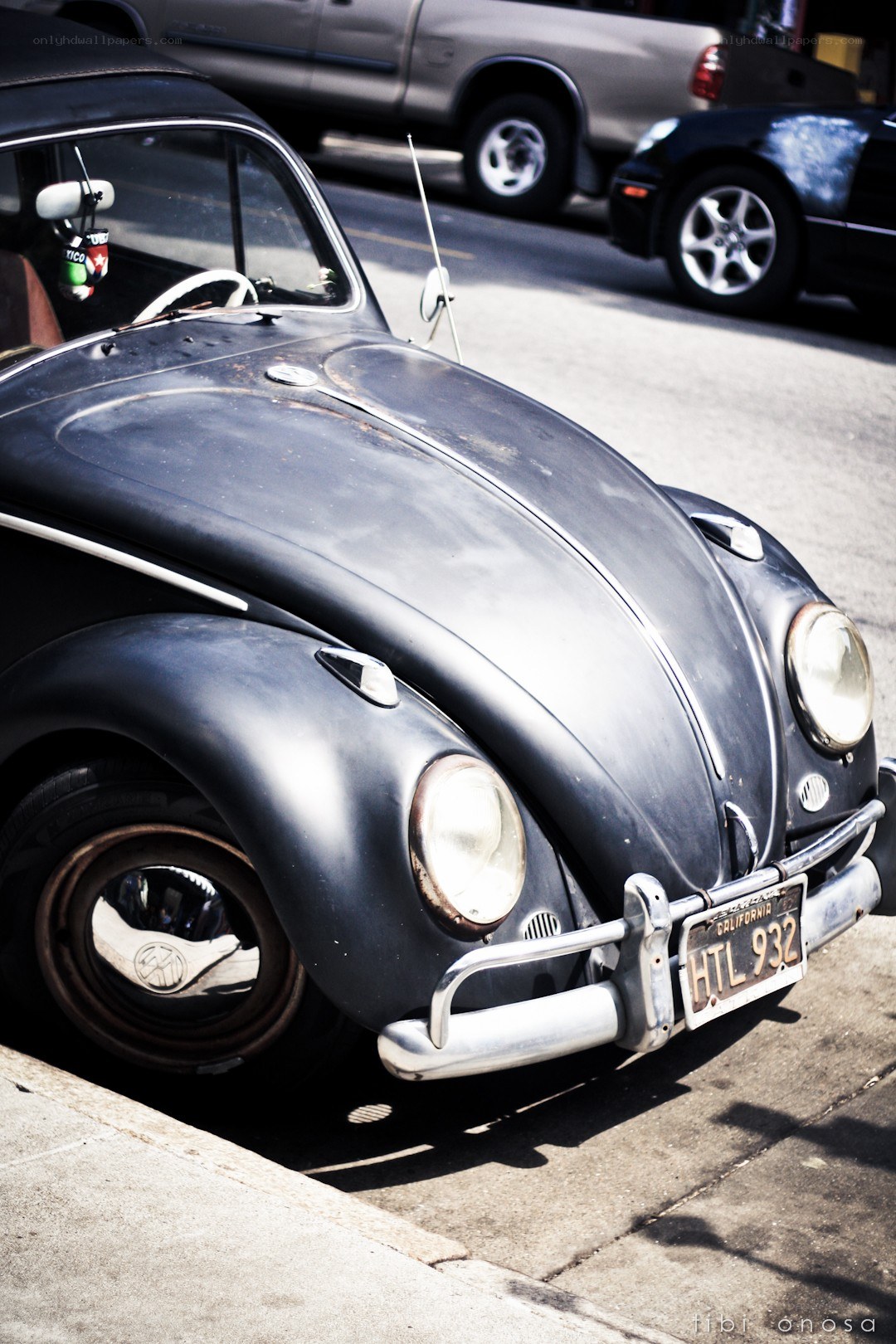 vintage volkswagen beetle
