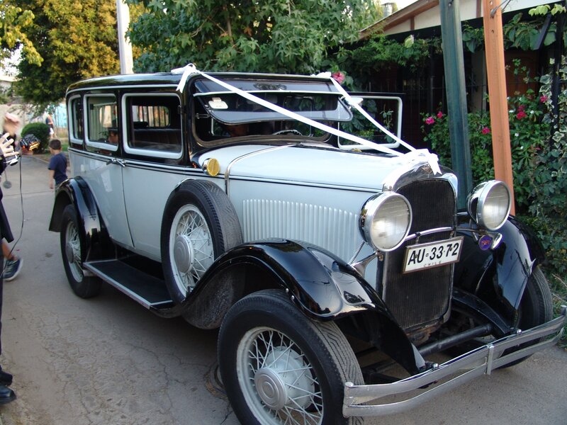 Vintage wedding car