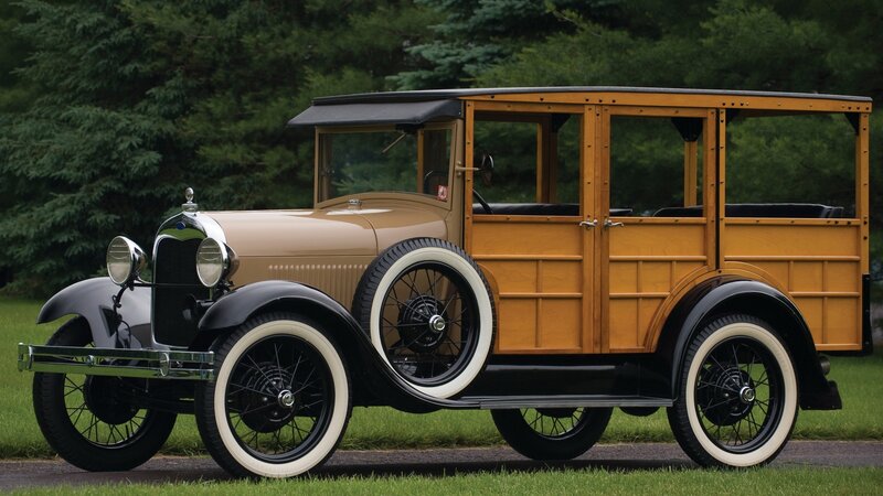 Vintage Wood-paneled Car — Brown