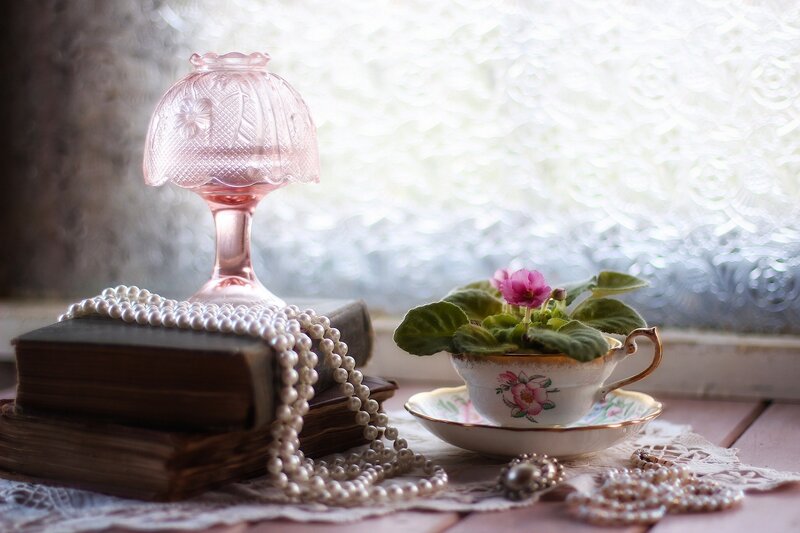 Violet in Teacup