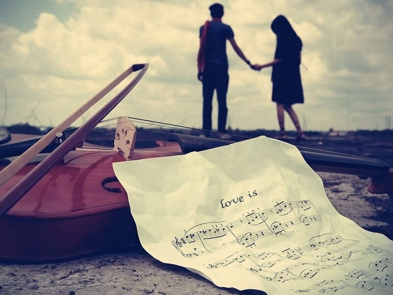 Violin and love notes