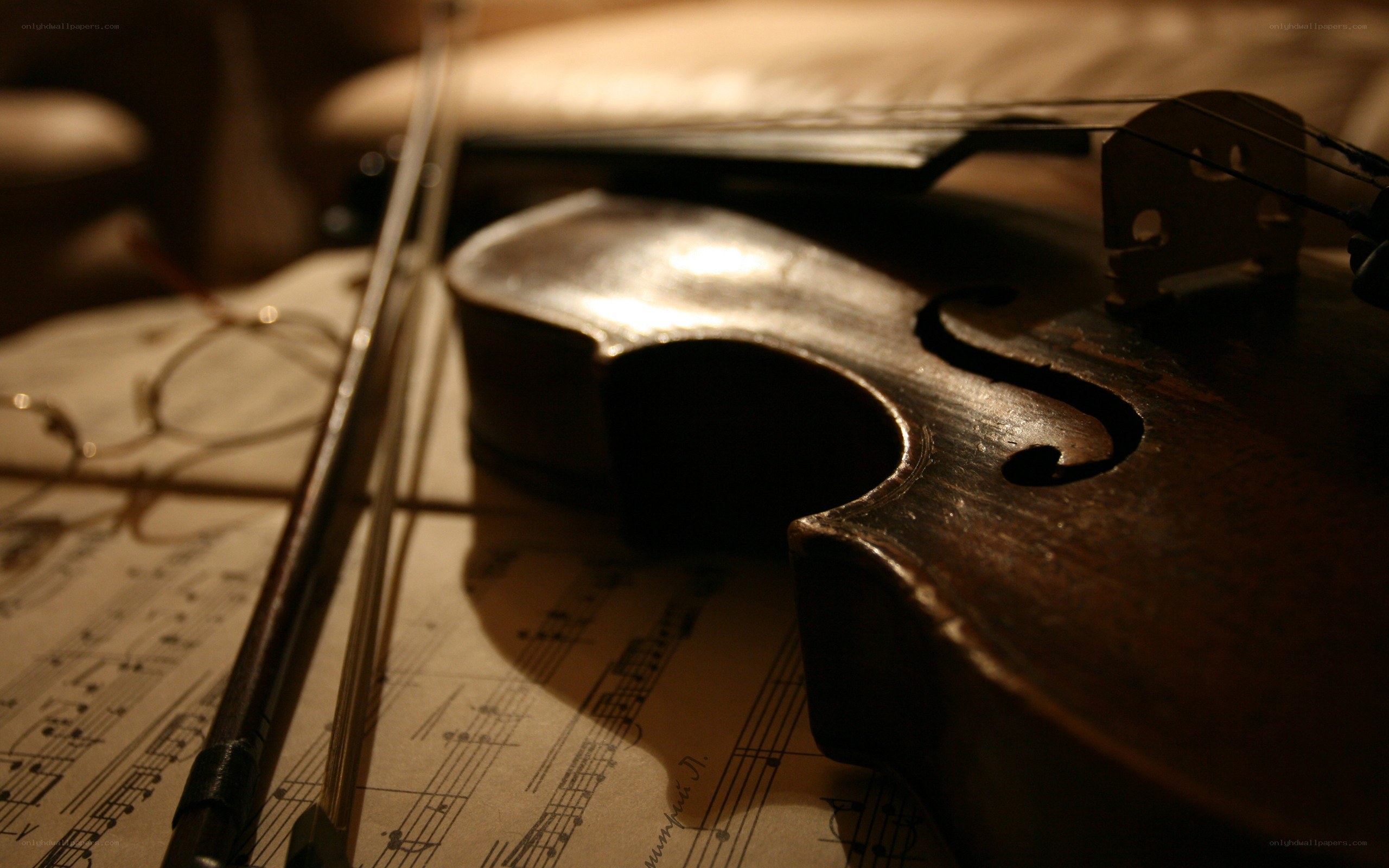 Violin on sheet music