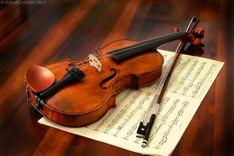 Violin on Sheet Music — Brown, Serene, Photograph, Sheet Music