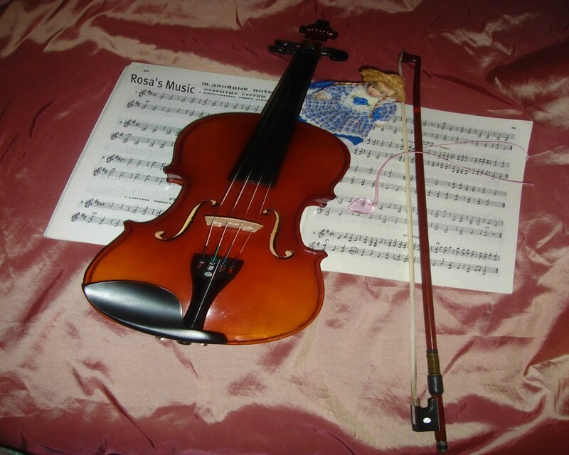 Violin on Sheet Music — Red, Calm