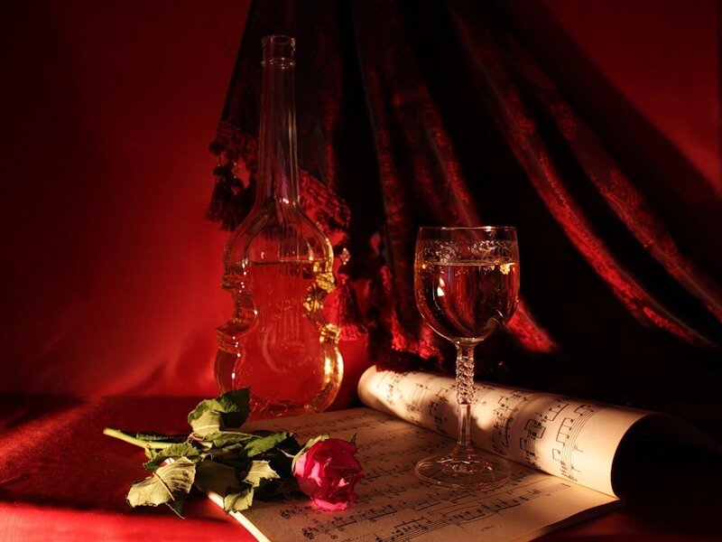Violin-shaped Bottle