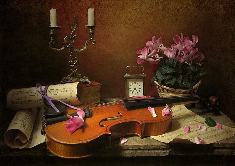 Violin with Flowers — Brown, Dramatic